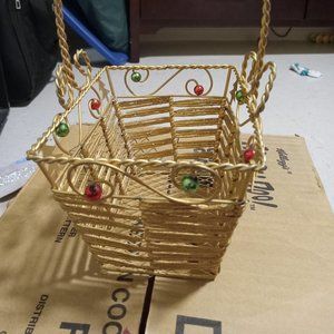 Holiday basket
